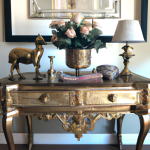 How to Incorporate vintage and Antique Furniture into Modern Interiors